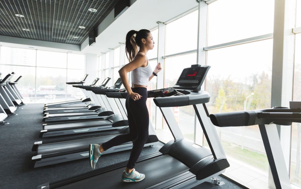 IS BURNING 200 CALORIES A DAY IN A TREADMILL ENOUGH